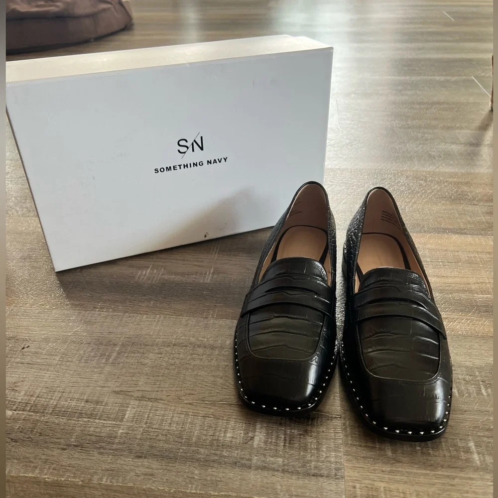 Loafers - Picture 1 of 4